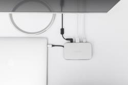 Moshi Symbus Q – Docking Station USB-C Con Ricarica Wireless Qi (15W) – Hub 6-in-1 Con HDMI, Ethernet, Premiato CES 2019